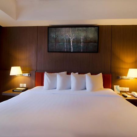 Soll Marina Hotel סרפונג מראה חיצוני תמונה