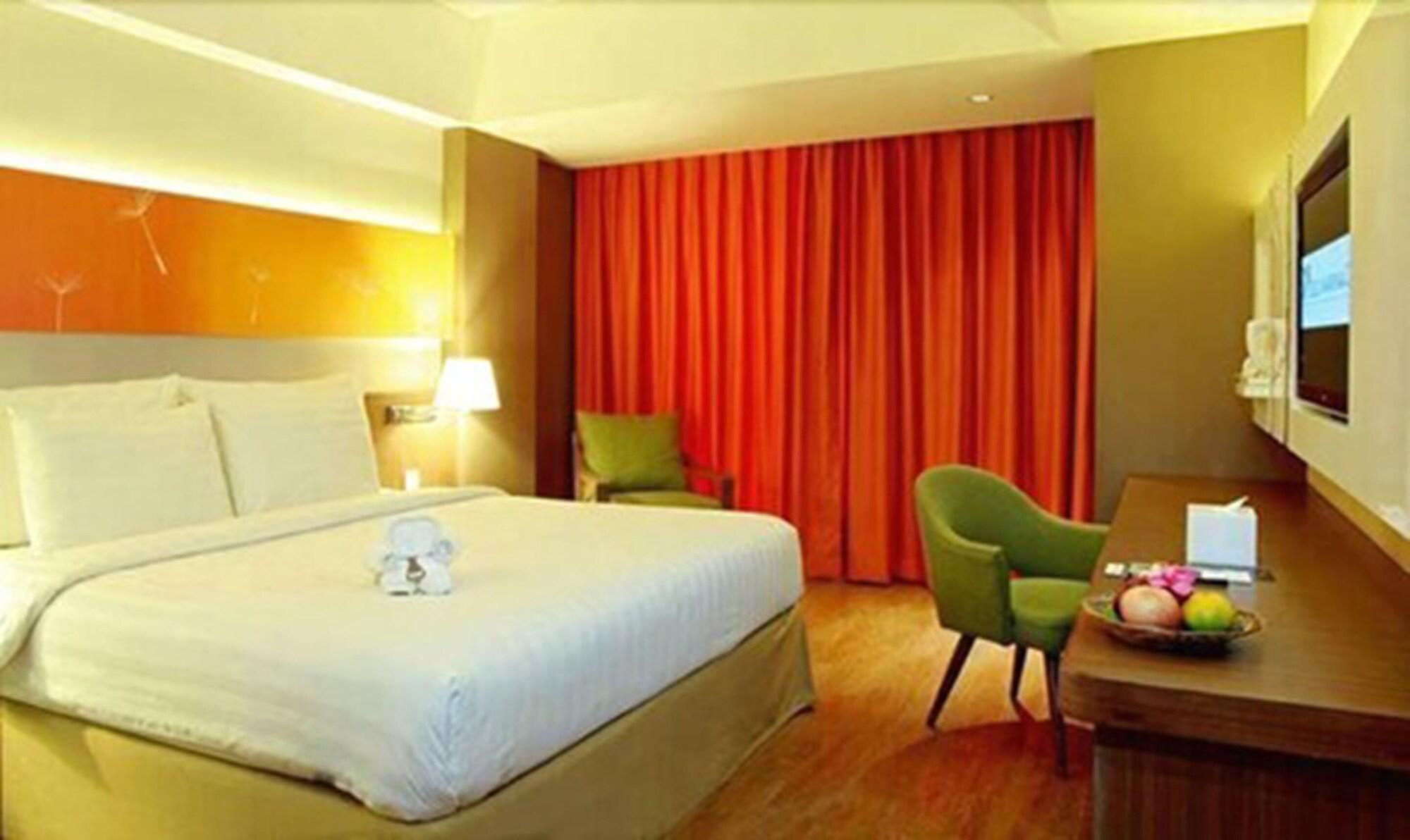 Soll Marina Hotel סרפונג מראה חיצוני תמונה