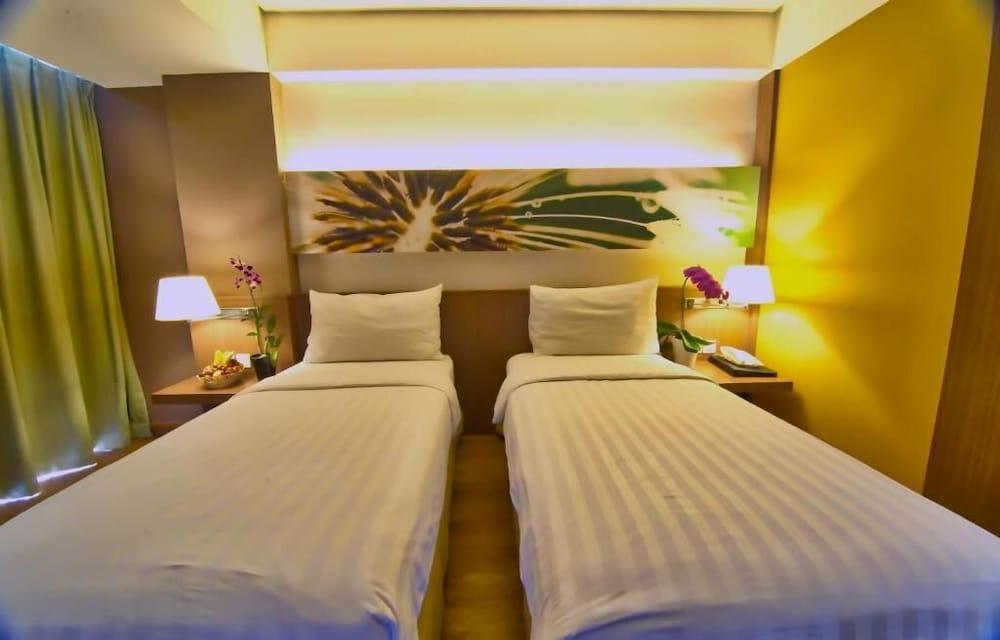 Soll Marina Hotel סרפונג מראה חיצוני תמונה