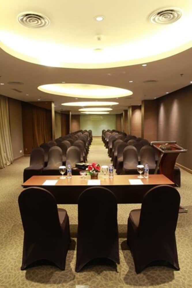 Soll Marina Hotel סרפונג מראה חיצוני תמונה