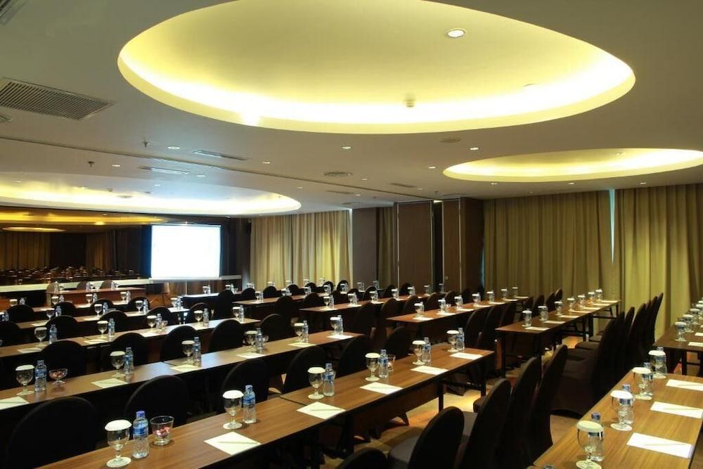Soll Marina Hotel סרפונג מראה חיצוני תמונה