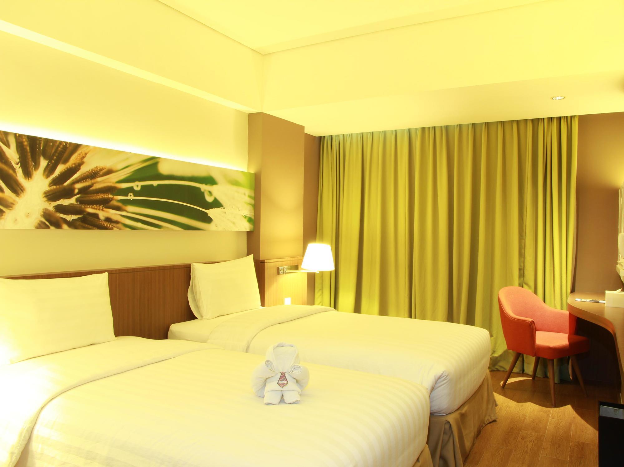 Soll Marina Hotel סרפונג מראה חיצוני תמונה