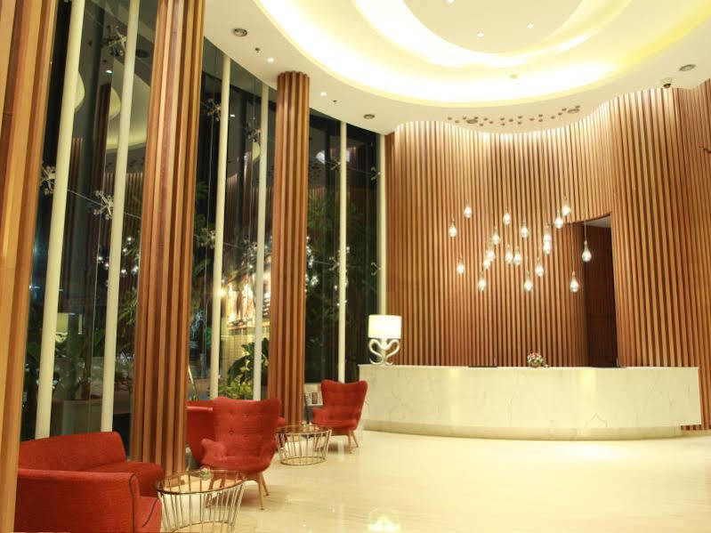 Soll Marina Hotel סרפונג מראה חיצוני תמונה